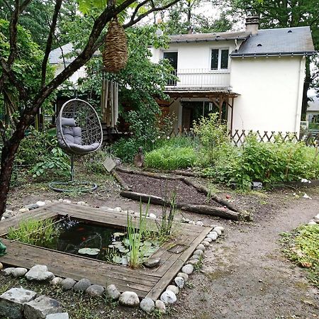 Maison Pres Des Bois จู เลส์ ทัวส์ ภายนอก รูปภาพ